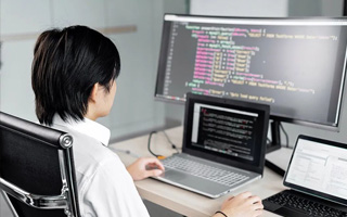 白山 ,php声明和调用变量的符号是什么？